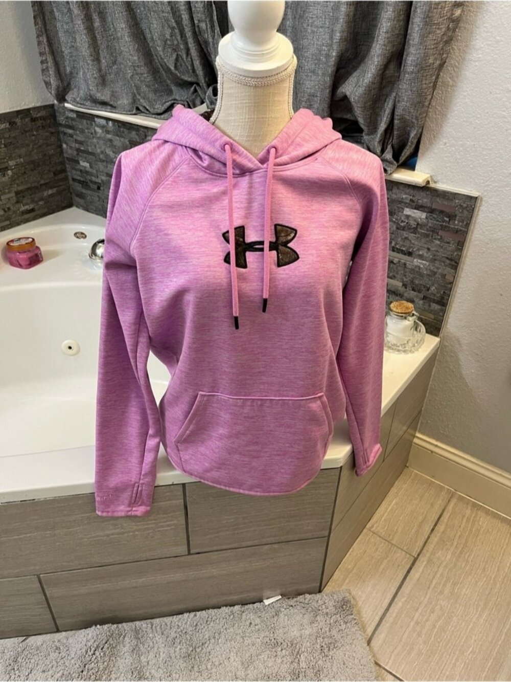 Women's Small Pink and Black Hooded Under Armour Sweatshirt Good Condition - Picture 2 of 6